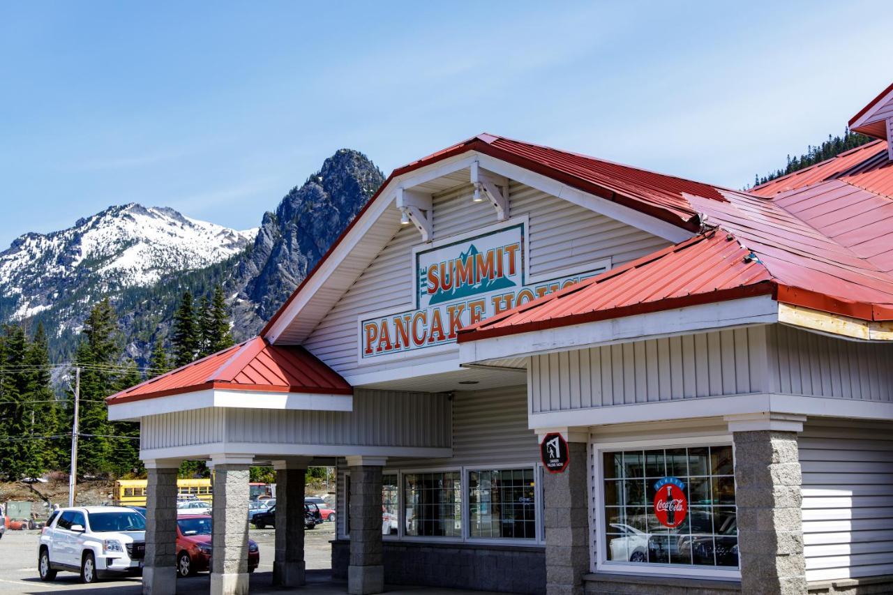The Summit Inn Snoqualmie Pass Exteriör bild