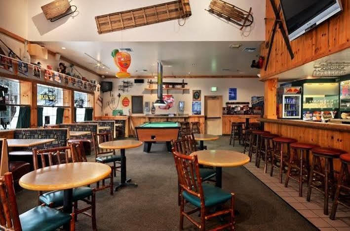 The Summit Inn Snoqualmie Pass Exteriör bild
